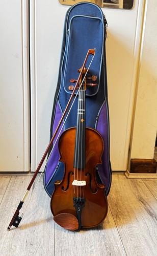 Stentor student violin - 1,