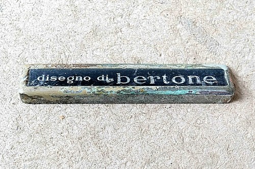 Alfa romeo bertone badge - alfa,