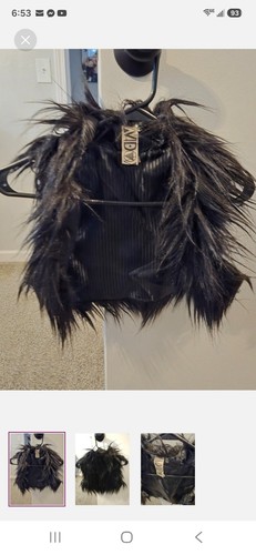 Lip service widow - widow, fur