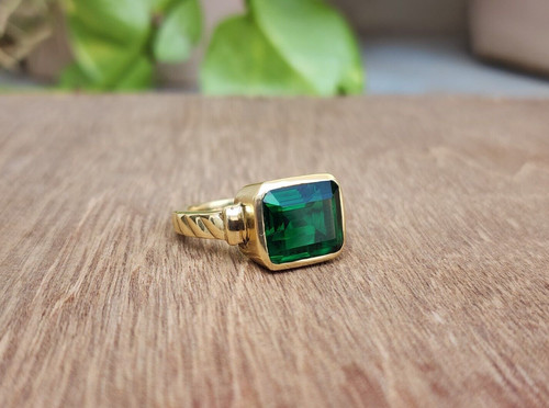 Square emerald ring - emerald, green