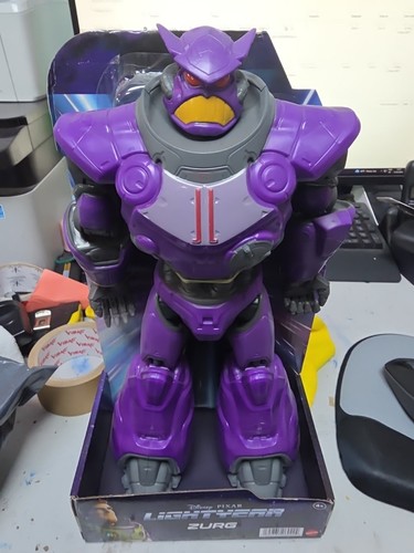 Buzz lightyear disney and - lightyear,