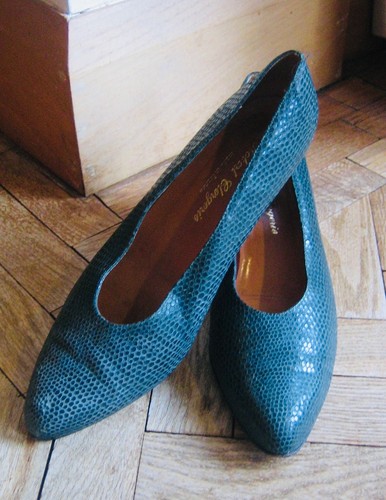 Stunning vintage green - vintage,