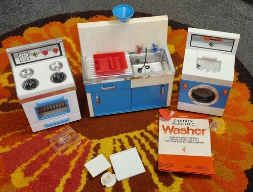 Vintage casdon kitchen - casdon, doll
