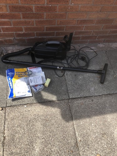 Oreck deluxe vacuum cleaner - ,