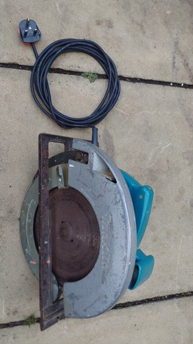 Makita 240v 266 circular - 240v,