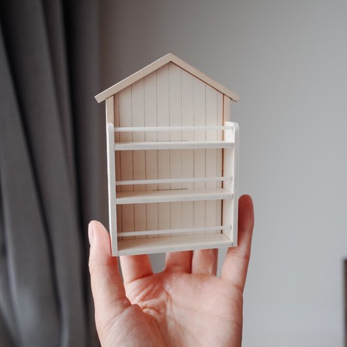 Scale dolls house - scale,