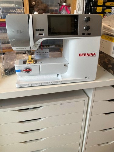 Bernina 480 sewing machine - sewing,