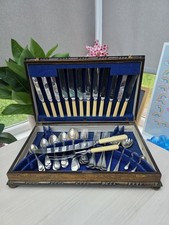 Vintage Viner & Hall Dahlia