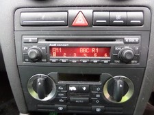 AUD A3 8P HEAD UNIT RADIO CD