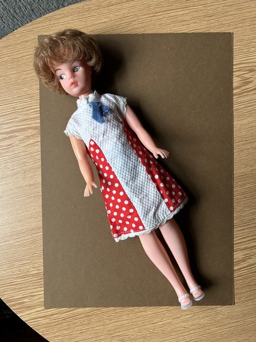 Vintage 1960s sindy - 💚,