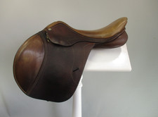 Pessoa Gen X Jump Saddle 17"  with Changeable Gullet