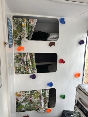 Caravan with triple bunk - bunk, bed