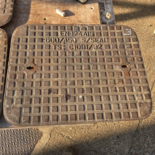 Cast iron manhole - iron, 645mm