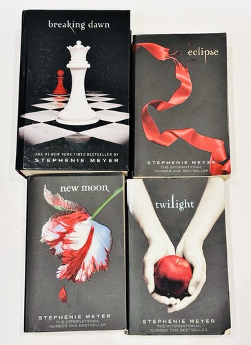 Twilight saga book - twilight,