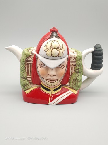 Christopher wren teapot guard - christopher,