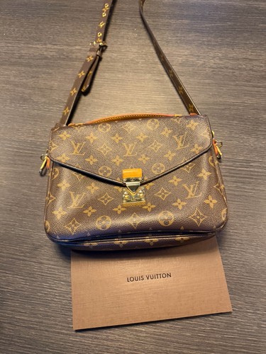 Louis vuitton pochette metis - louis,