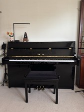 Yamaha B1 PE Upright Piano with Adjustable Stool Black Excellent Condition