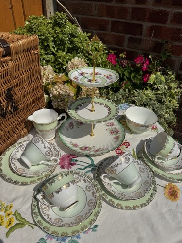 Pastel green mismatched - pastel,