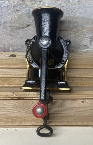 Vintage cast iron spong - vintage,