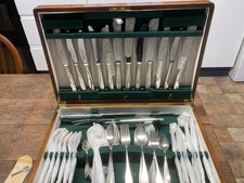 Superb Canteen of 66 Pieces of Silver Plated Cutlery for 6 by Roberts & Dore