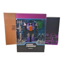 Transformers Ultimates Bombshell 18 cm Action Figure Super7 2022