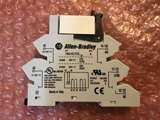Allen-Bradley 700-HLT22 Terminal Block W / 700-TBR224 10A, Solid State Relay