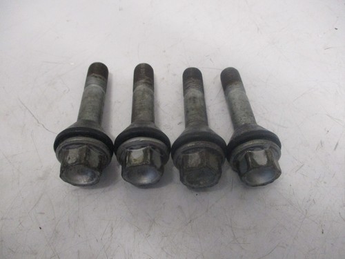 Screws wheel bolts rear - screws,