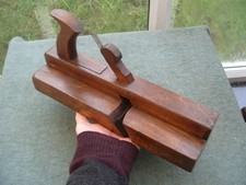 Huge handled Cornice moulding