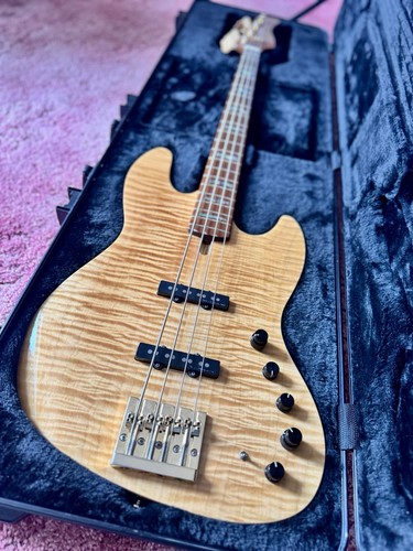 Sire marcus miller v10 - sire,