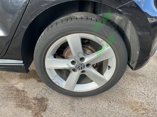 2014 volkswagen polo alloy - volkswagen,