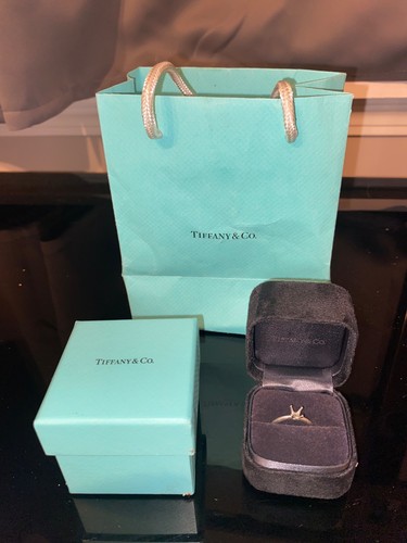 Tiffany 950 platinum - co,