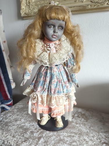Beautiful collectable gothic - beautiful,