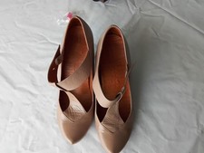 Chie Mihara Taupe Leather