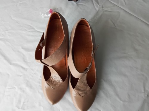 Chie mihara taupe leather - chie,