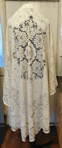 Vintage cream oval tablecloth - vintage,