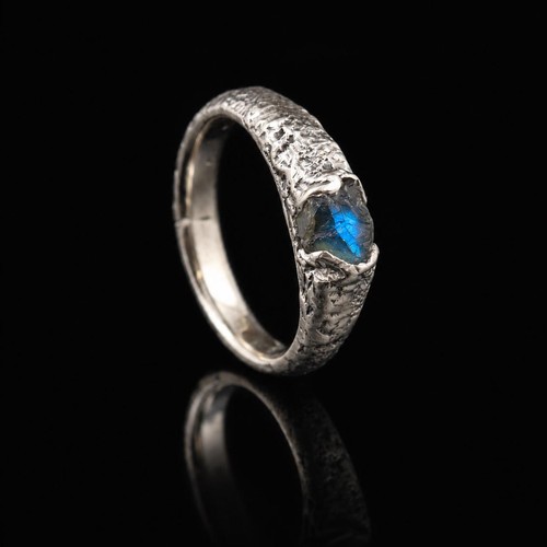 Raw labradorite vintage signet - raw,