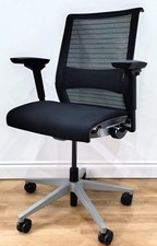 Steelcase Think V1- Ergonomic Office Chair – Black fabric, adjustable