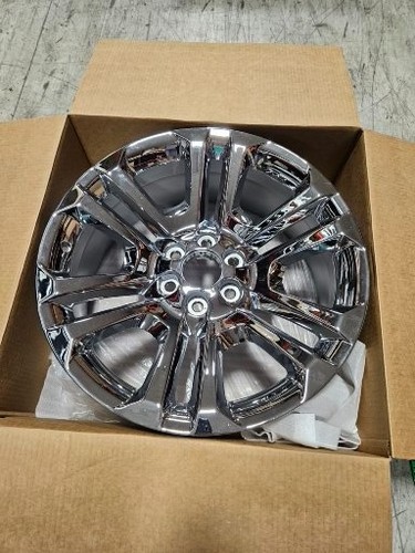 New box 22x9 alloy - new, in