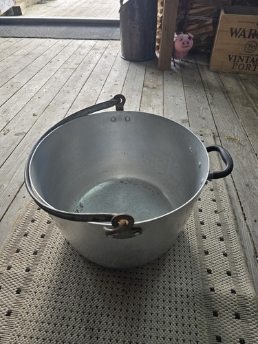 Large milk bucket churn - large,