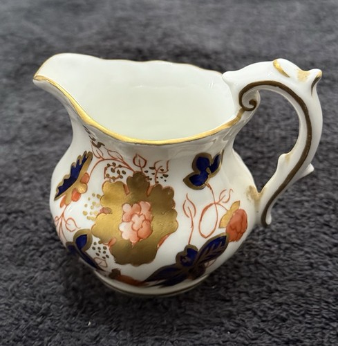 Royal crown derby miniature - derby,