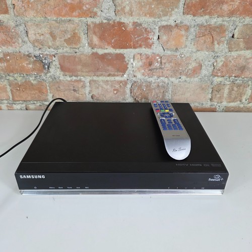 Samsung smt s7800 freesat - smt-s7800, freesat+
