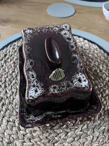 Kernewek pottery treacle - kernewek, glaze
