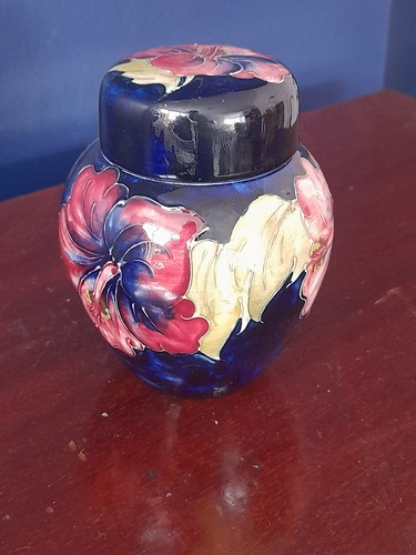 Moorcroft ginger jar - , hibiscus