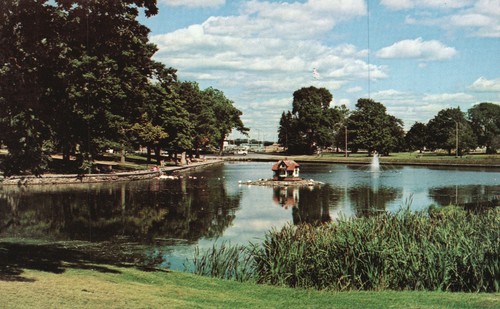 Deering oaks park fountain - deering,