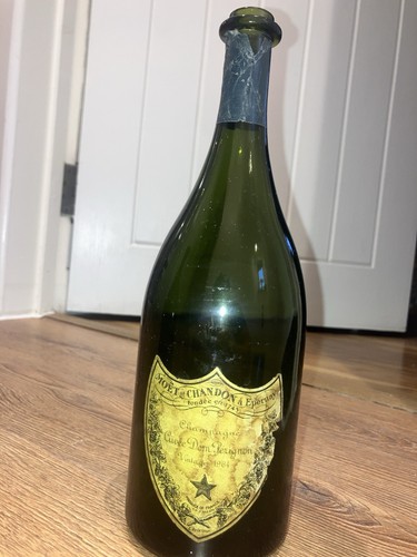 1964 moet chandon champagne - moet,