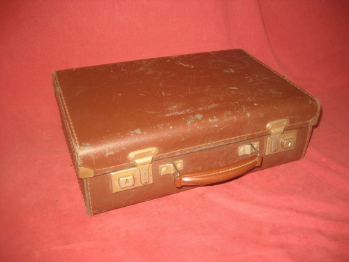 Vintage brown suitcase small