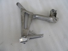 B3. Honda VFR 750 F footrest