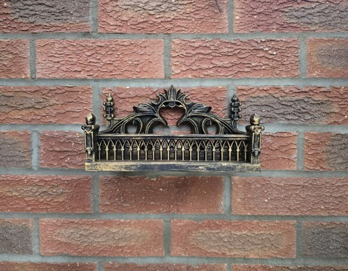 Crypt wall shelf - gothic, leaf