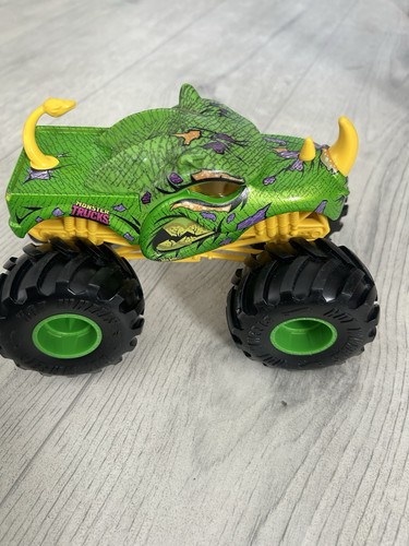 Hot wheels monster trucks - hot,