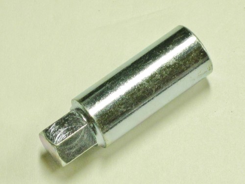 Cylinder head nut - cylinder, sleeve
